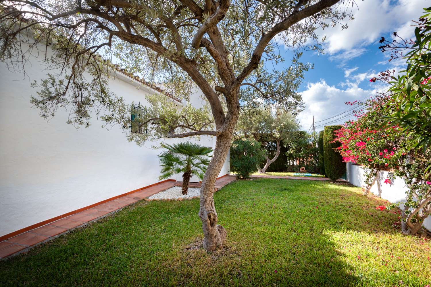 Freistehende Villa zum Verkauf in Fuente del Badén I, Nerja