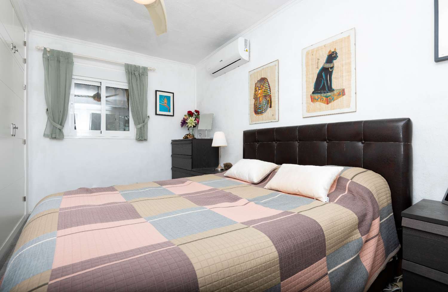 House with private pool for sale in Nerja
