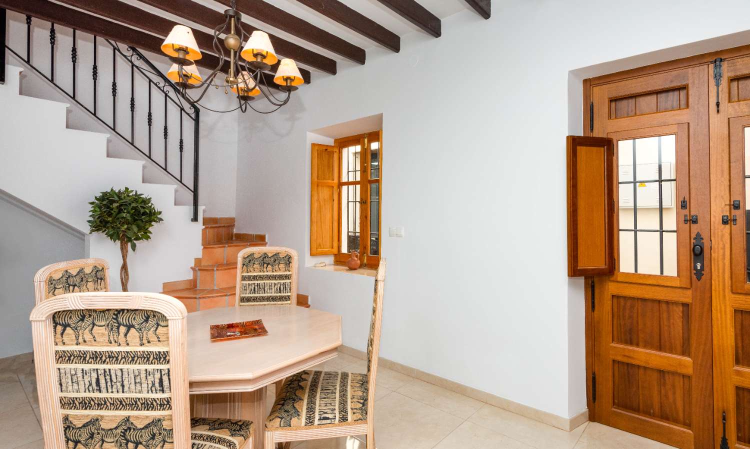 Fully Refurbished Town house for sale in Nerja