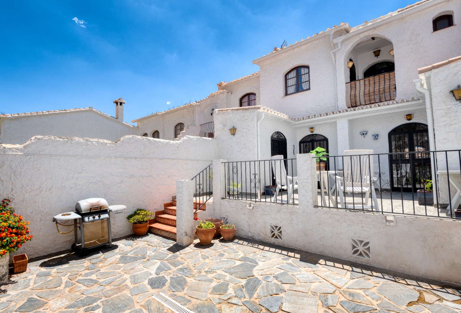 Villa zum Verkauf im Dorf Capistrano Nerja