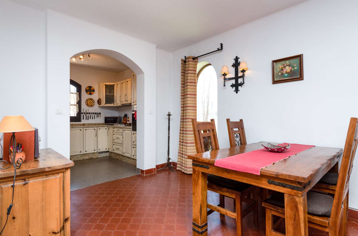 Villa zum Verkauf im Dorf Capistrano Nerja