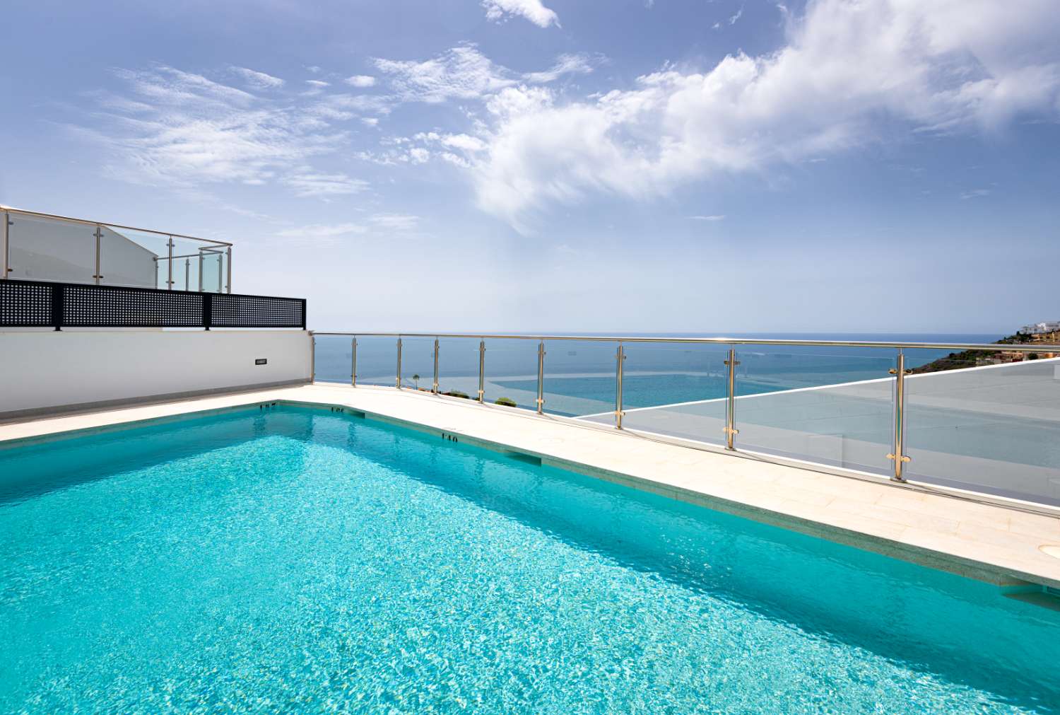 Wohnung zum Verkauf in Nerja, Terrazas de Ladera