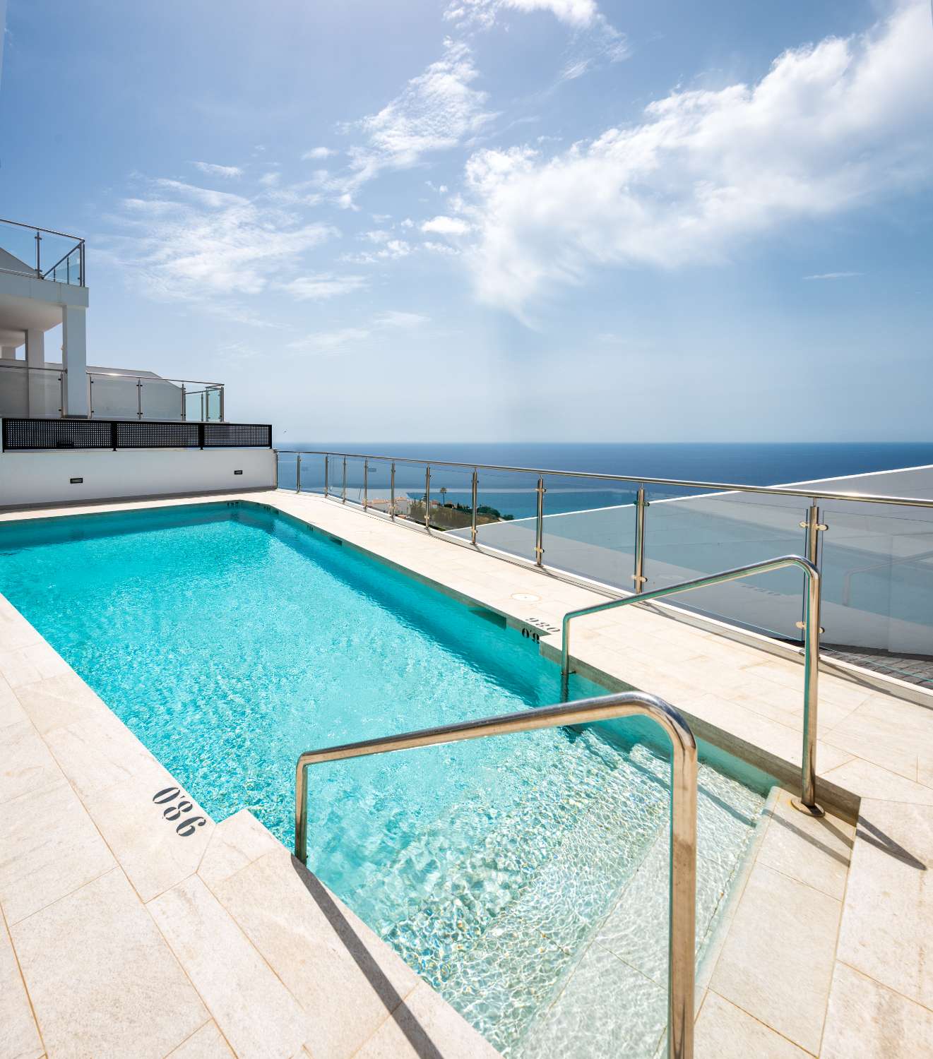 Wohnung zum Verkauf in Nerja, Terrazas de Ladera