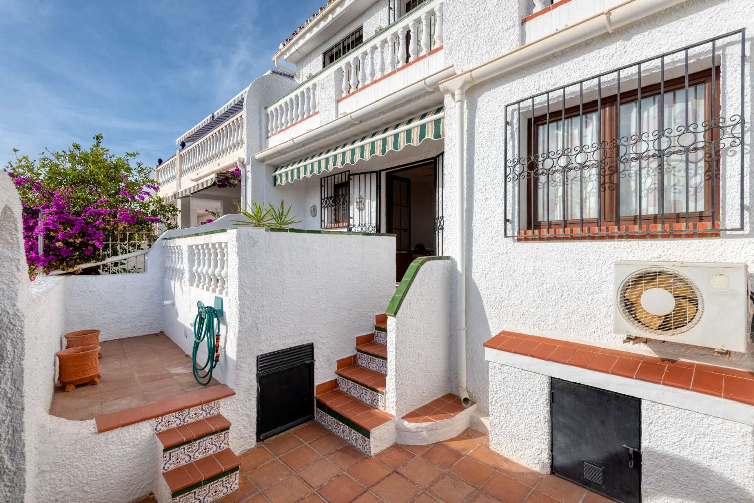 Huis te koop in El Algarrobo, Nerja