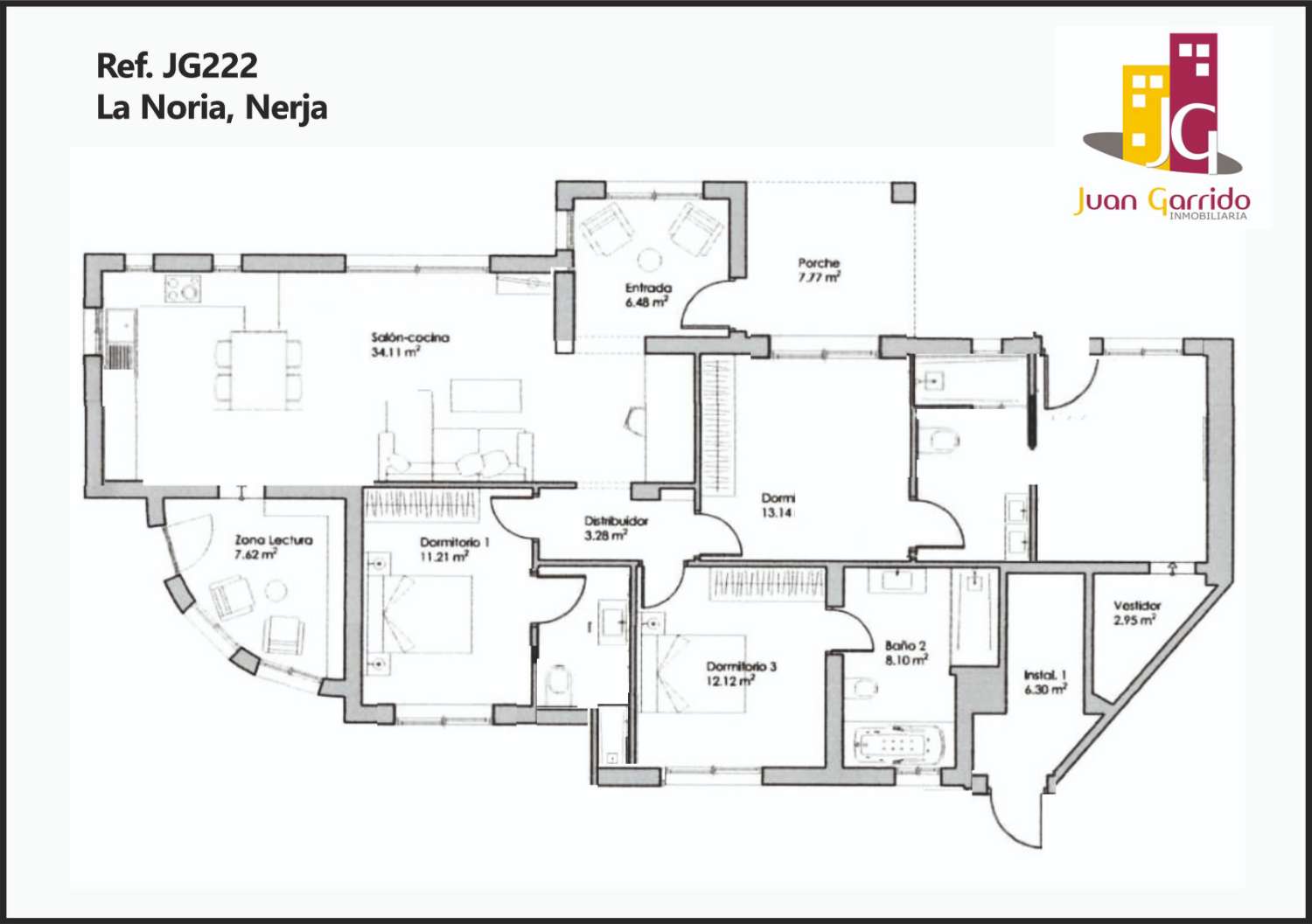 Helt renoverad fristående villa på markplan till salu med privat pool, spa, havs- och bergsutsikt