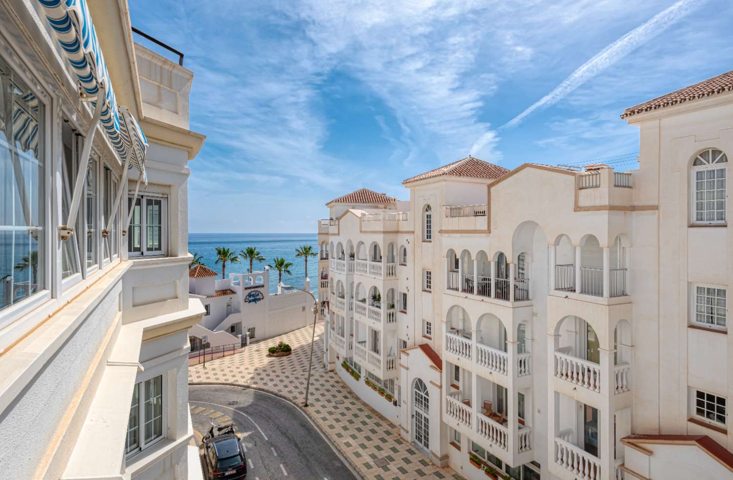 Dachgeschosswohnung mit Meerblick zum Verkauf in Nerja, Strandgebiet von Torrecilla