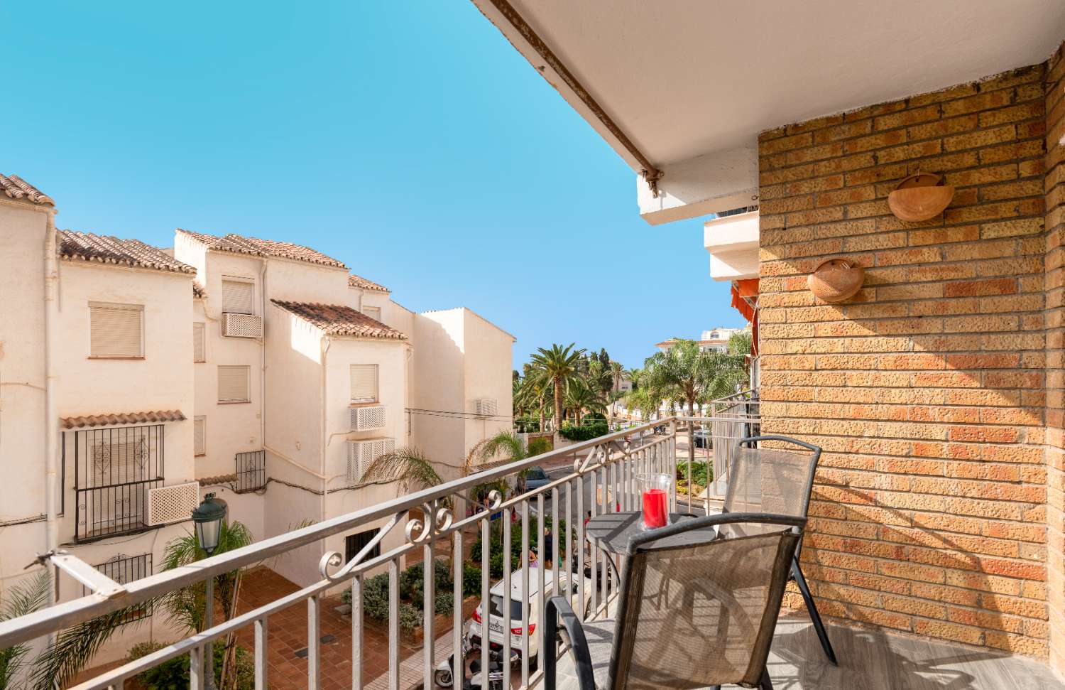 Apartment for sale in Edificio Bahia, next to the Hotel Parador in Nerja