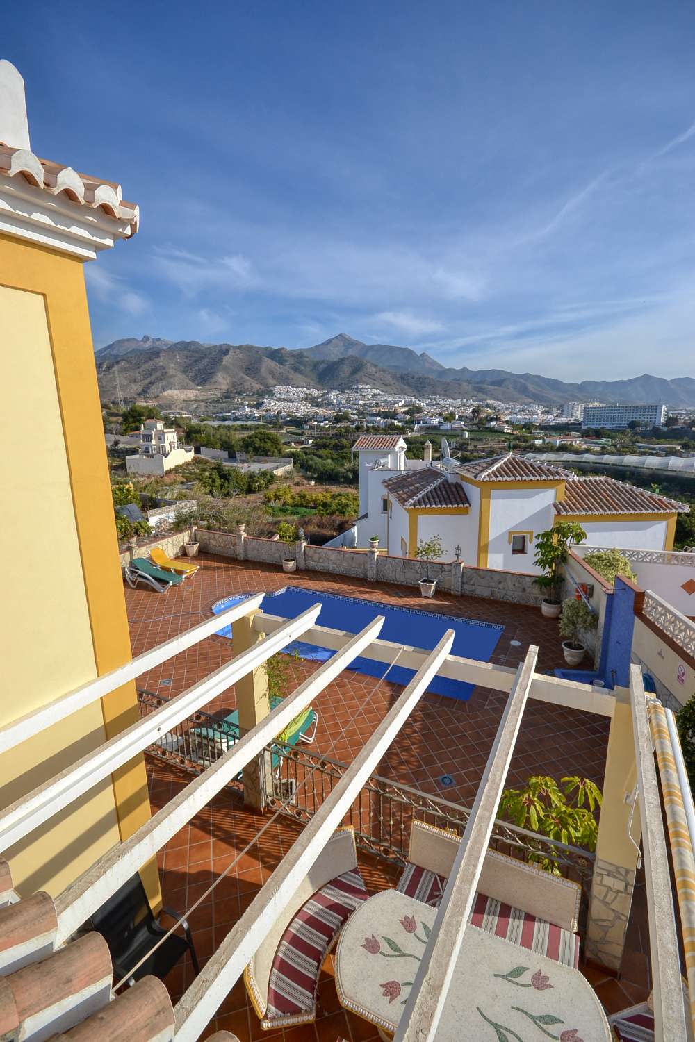 Villa zum Verkauf in Nerja, La Exótica