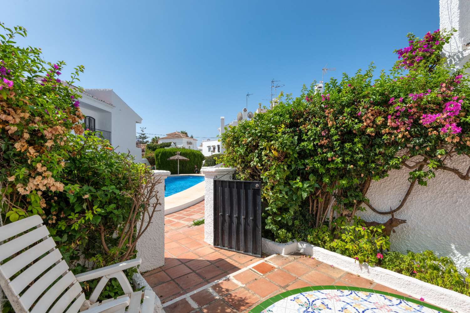 Casa en venta en Urb. Los Pinos, Nerja