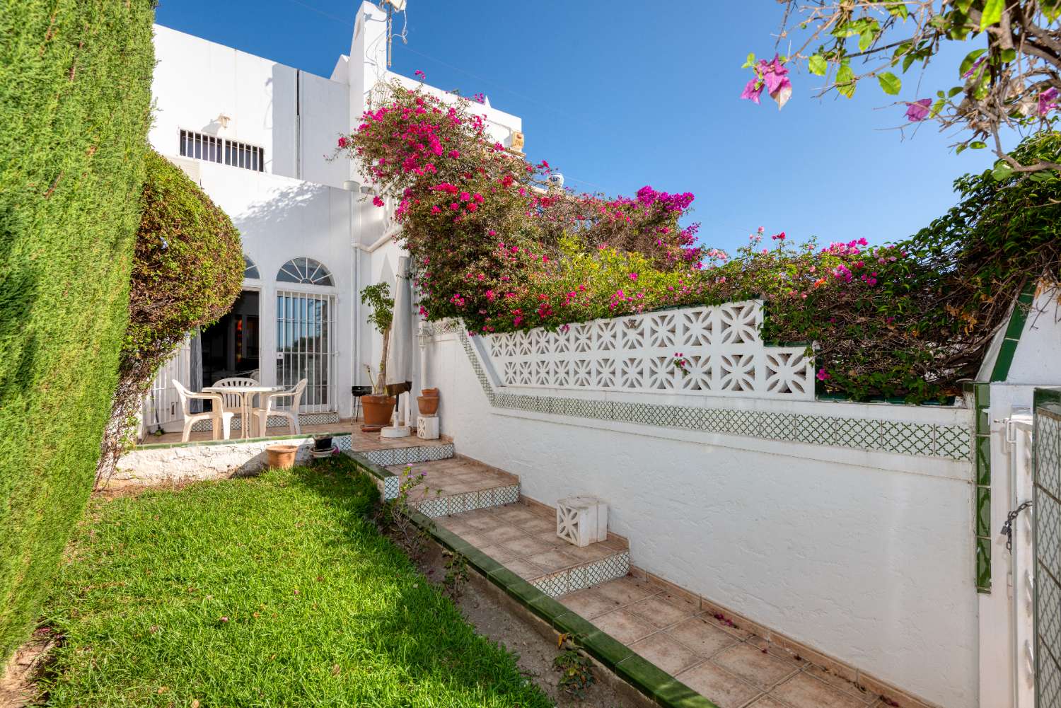 Stadthaus zum Verkauf in Urb. Alhambra, Nerja