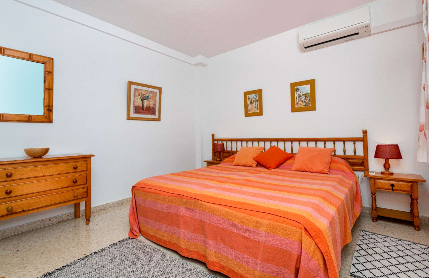 Schöne Wohnung zum Verkauf in Nerja San Juan Capistrano