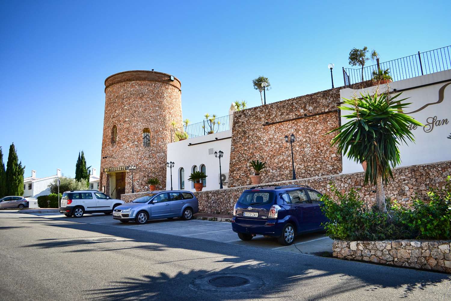 Schöne Wohnung zum Verkauf in Nerja San Juan Capistrano