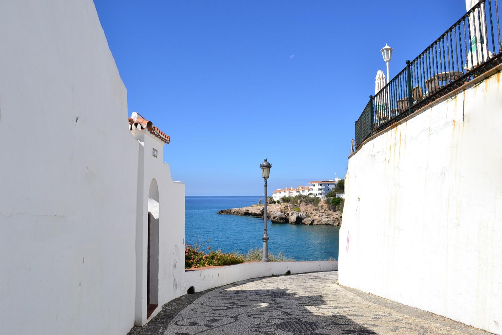 Schöne Wohnung zum Verkauf in Nerja San Juan Capistrano