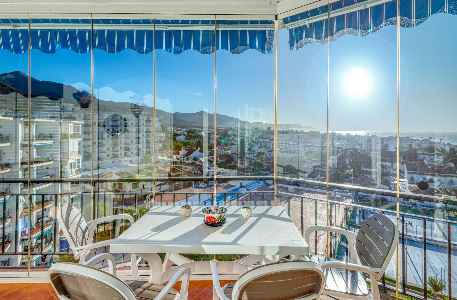 Appartement te koop in Nerja, Edf. Almijara.