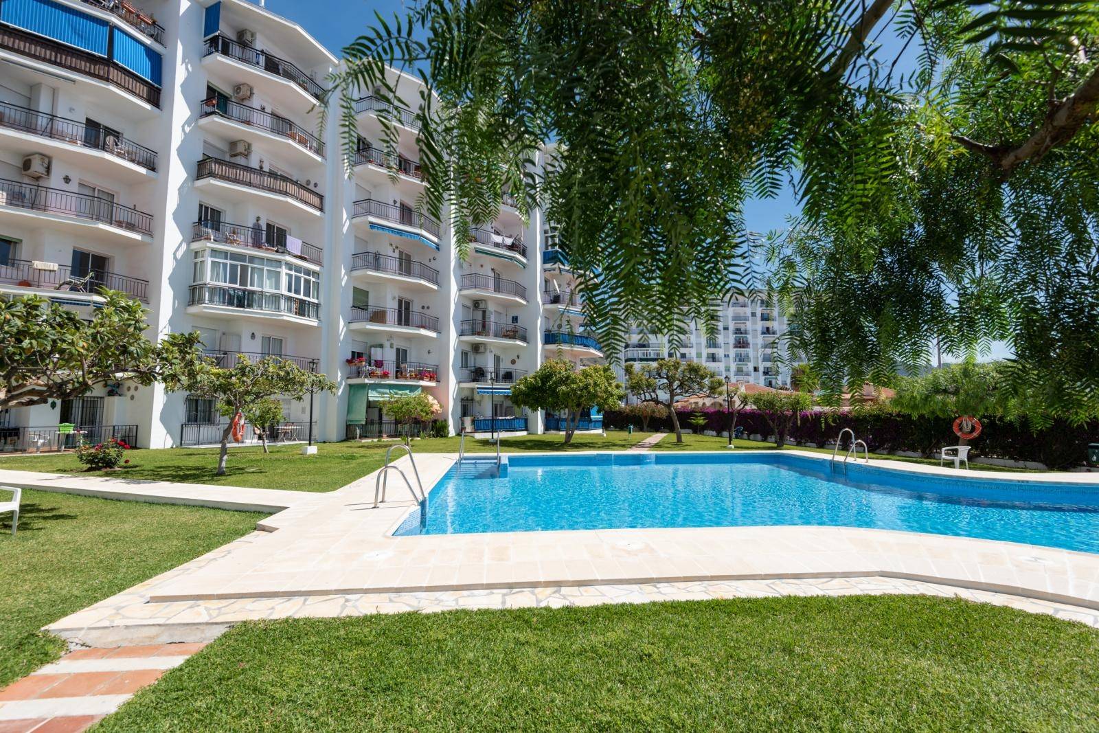 Apartment for sale in Nerja, Edf. Almijara.