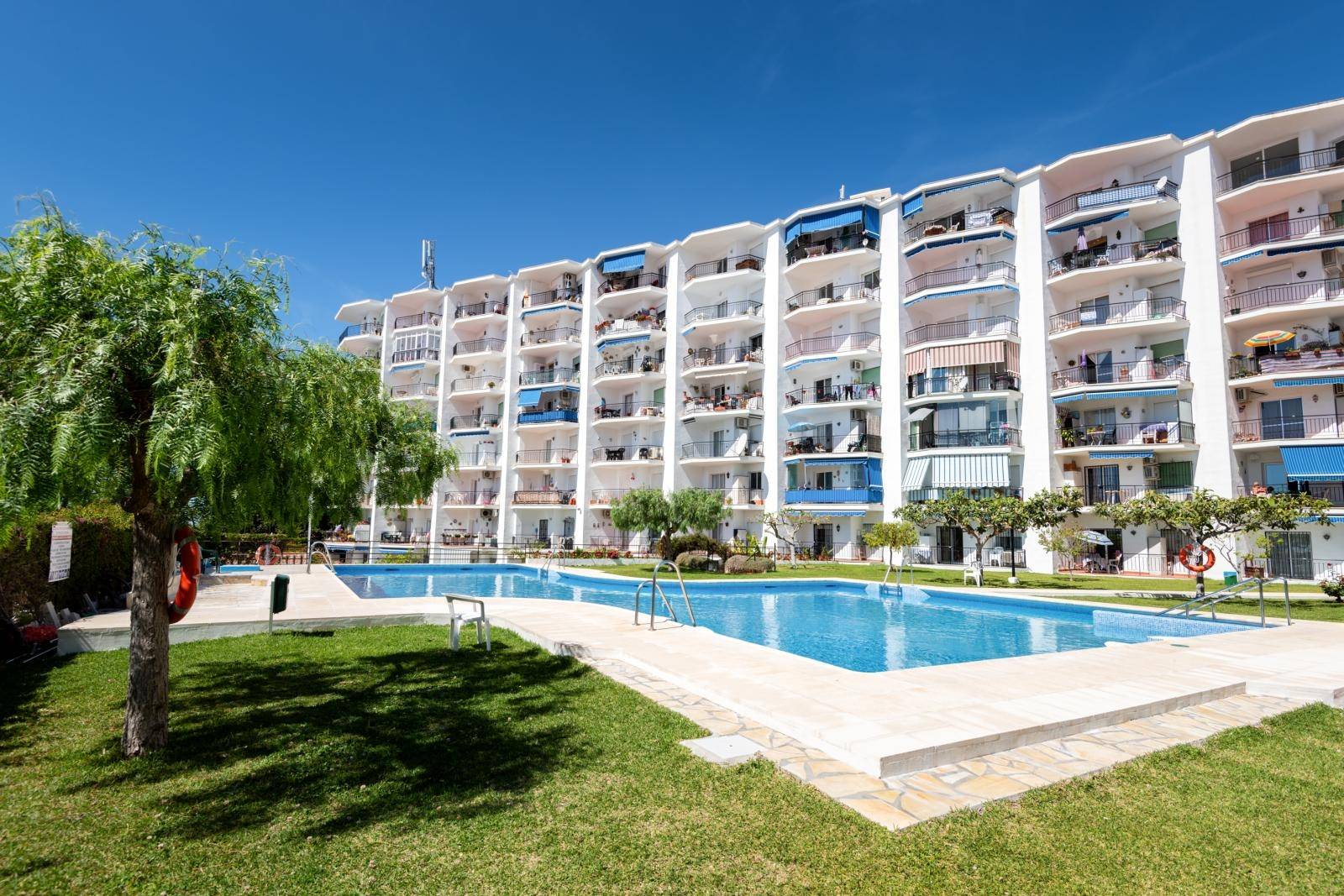 Apartment for sale in Nerja, Edf. Almijara.