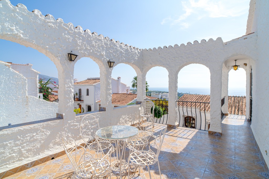 Immobilien zum Verkauf im Dorf Capistrano, Nerja