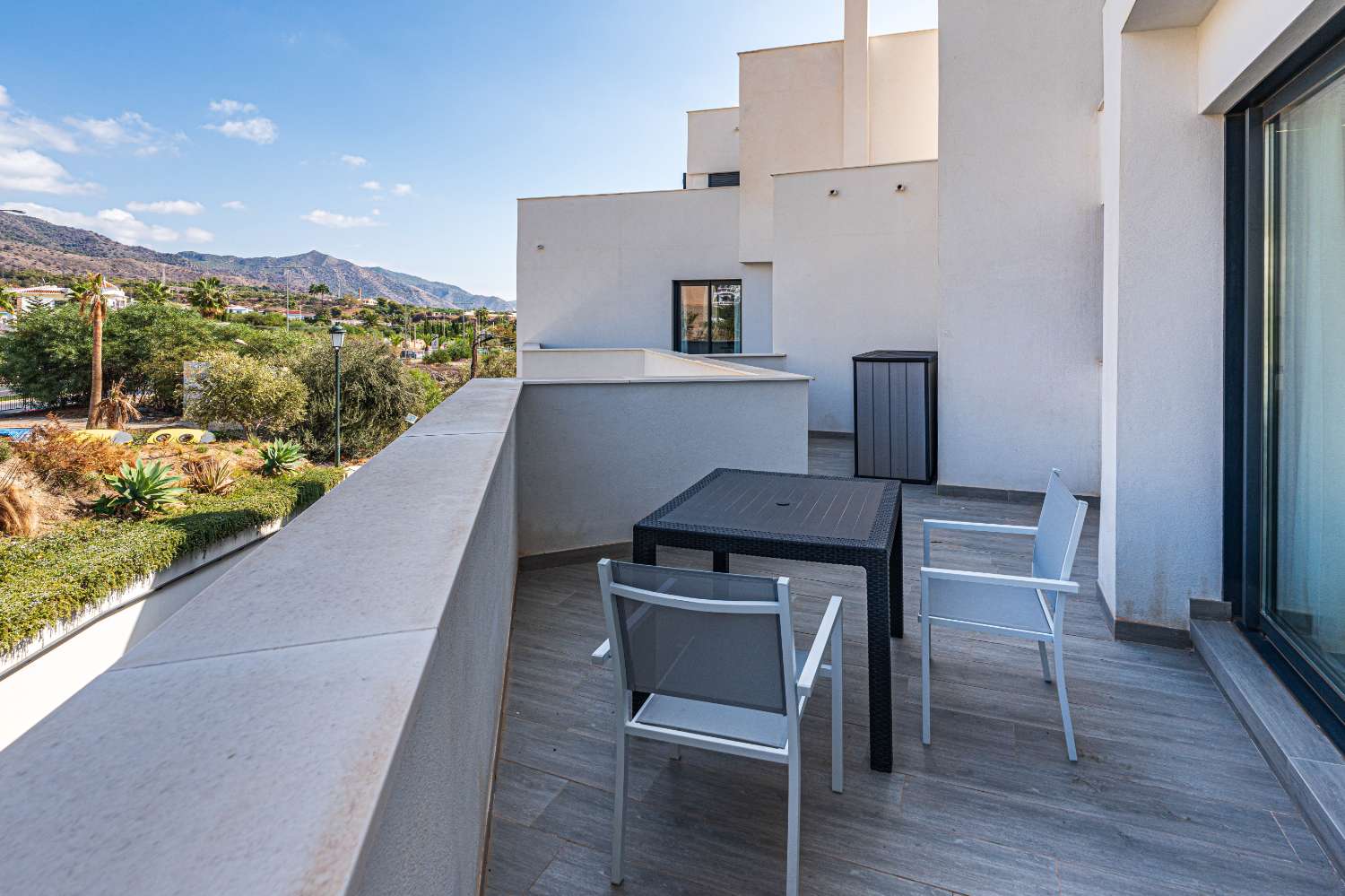 Apartamento en venta en Palma Real, Nerja