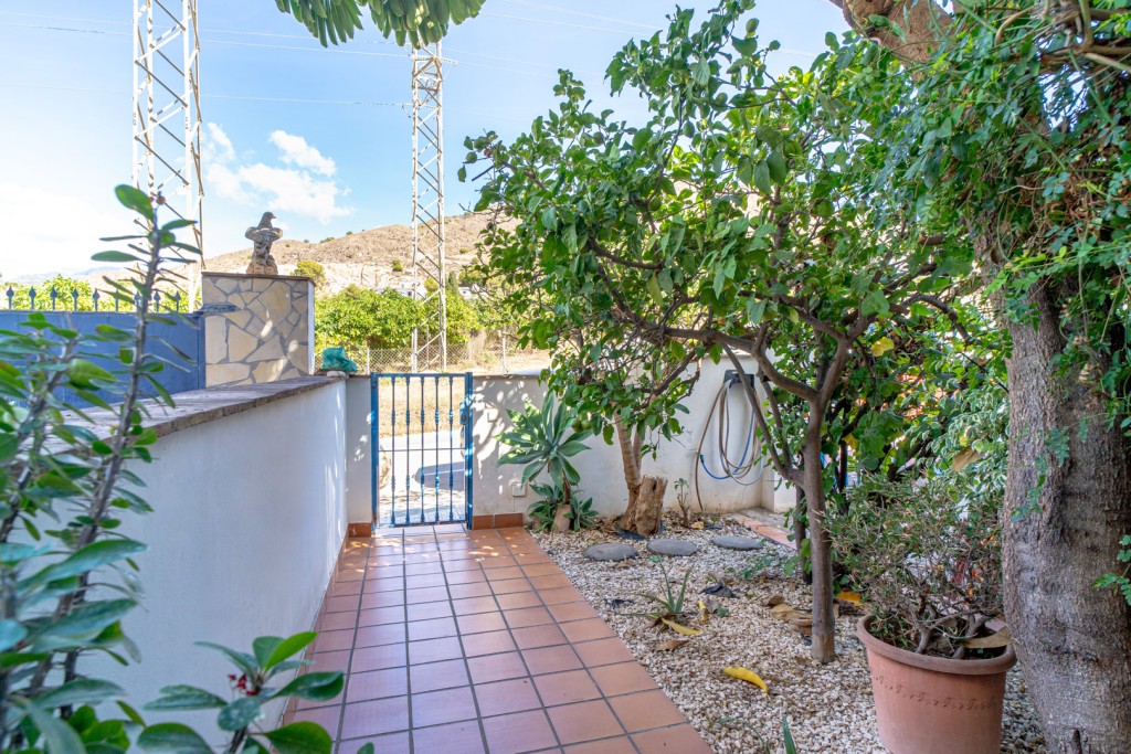 Stadthaus mit privatem Pool in Nerja