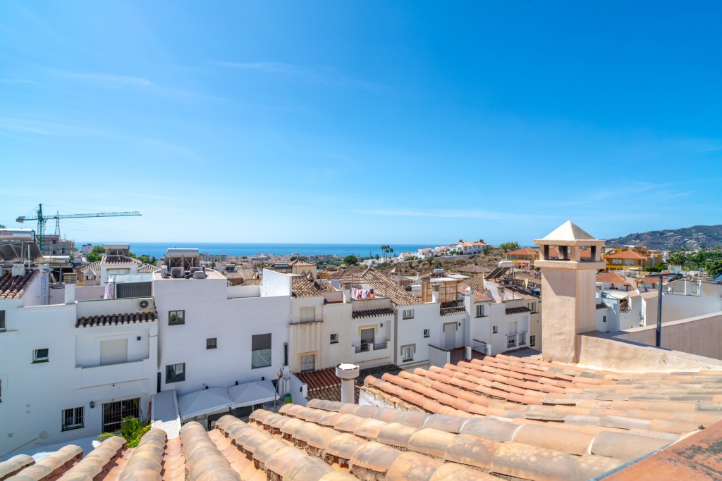 Townhouse with private pool in Nerja