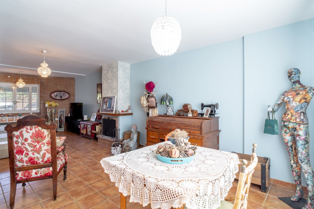 Casa adosada con piscina privada en Nerja