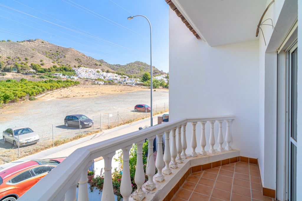 Radhus med privat pool i Nerja