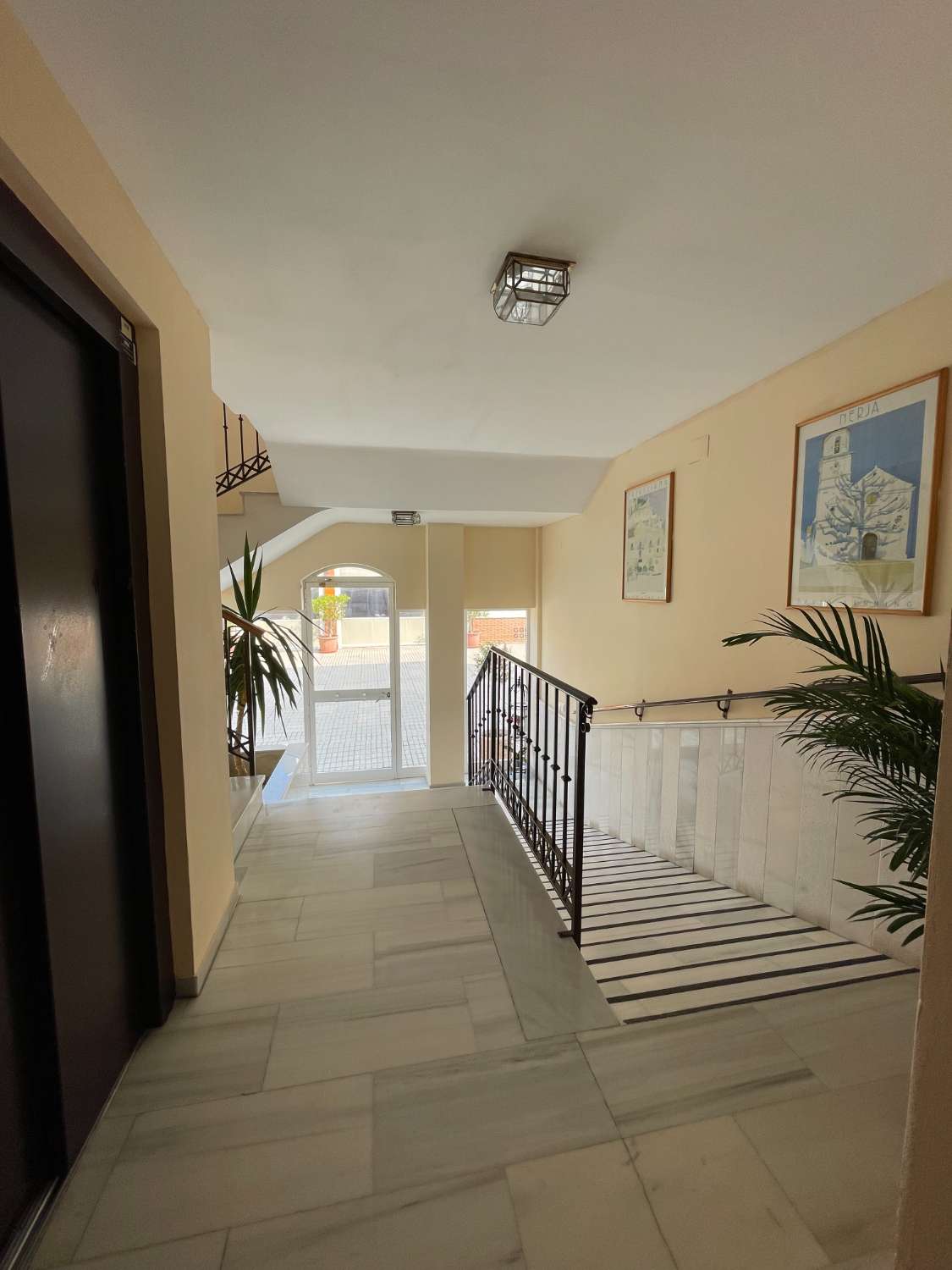 Apartamento en primera línea de playa con impresionantes vistas al mar en Playa Burriana