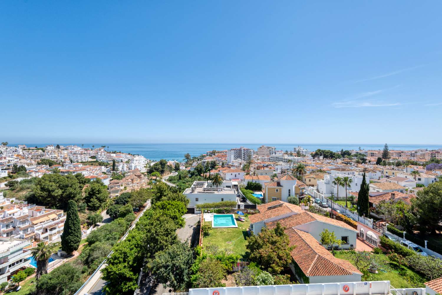 Fully refurbished apartment with breath-taking sea views