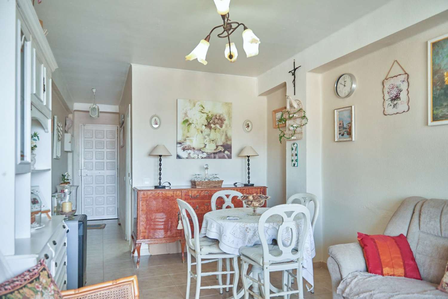 Apartment for sale with nice sea views