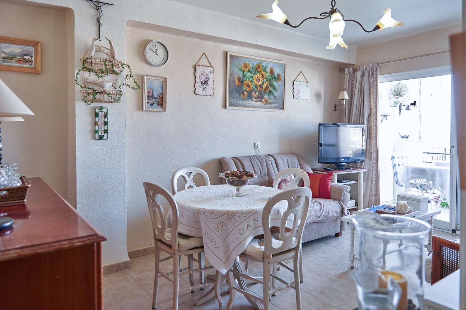 Apartment for sale with nice sea views