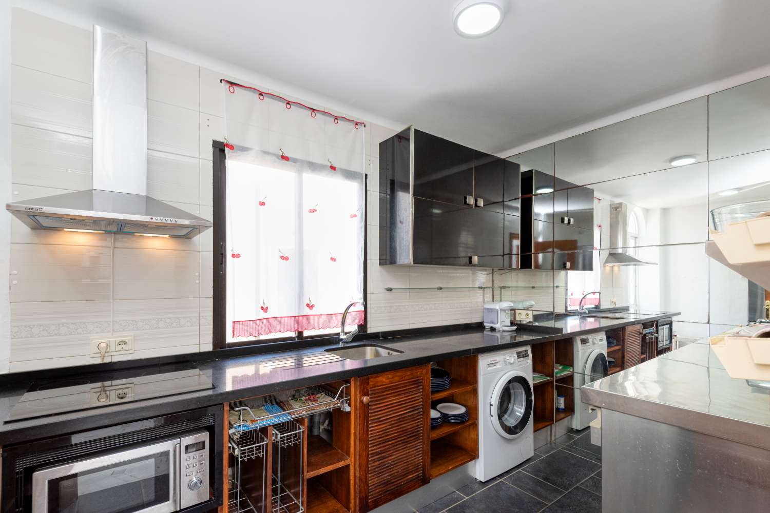 Ruim en licht appartement in het centrum van Nerja – 2 slaapkamers en een eigen balkon