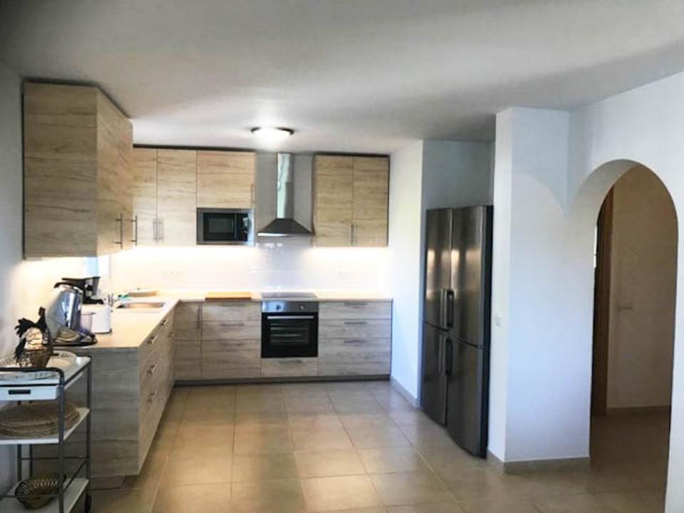 Unique opportunity to purchase a fabulous villa with stunning views