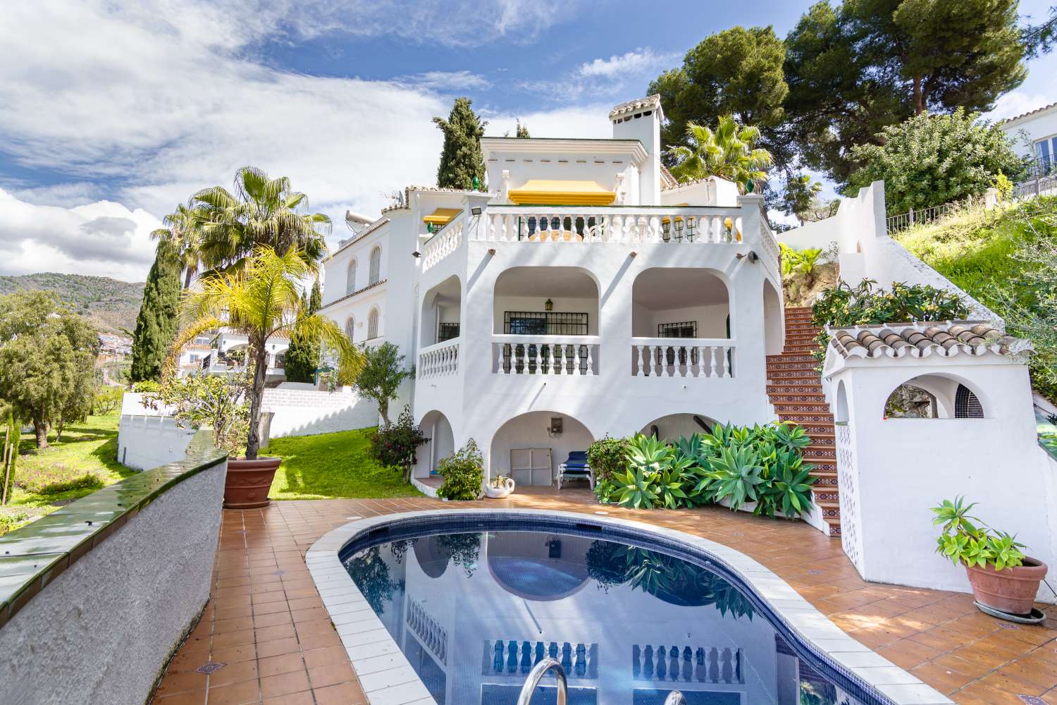 Spacious 5-Bedroom Villa with Pool and Dual Living Spaces in Nerja