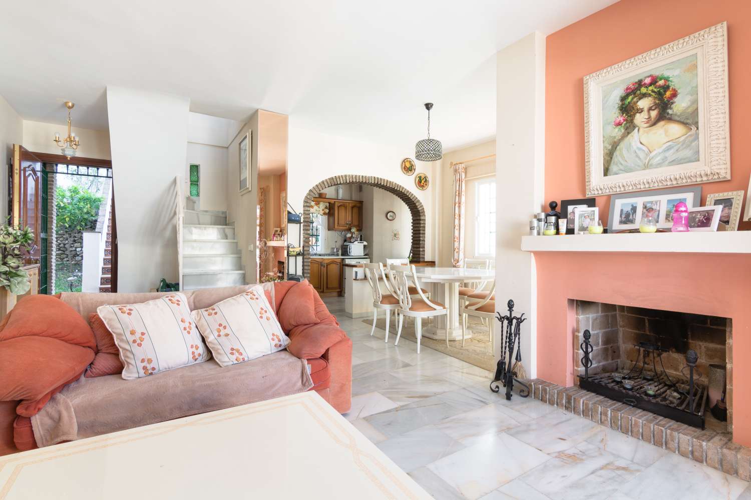 Spacious 5-Bedroom Villa with Pool and Dual Living Spaces in Nerja