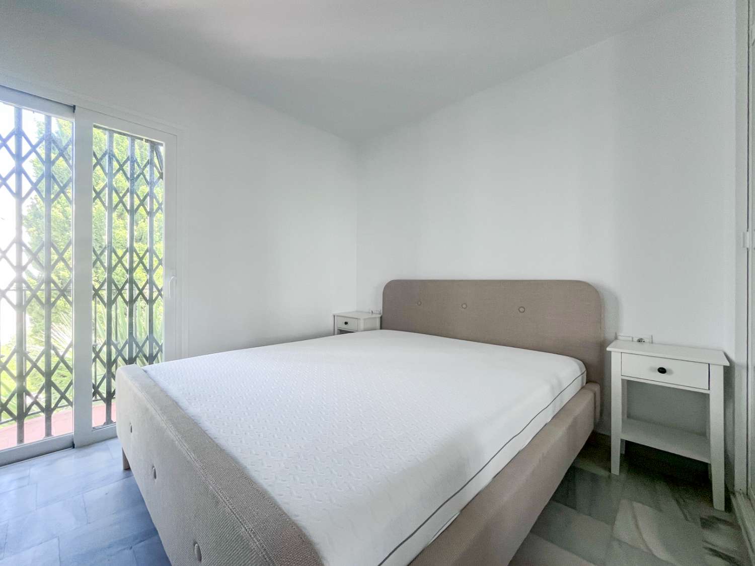Stylish Renovated Townhouse with Terraces, Roof terrace & Garage in Los Olivos (Fuente del Baden area – Nerja)