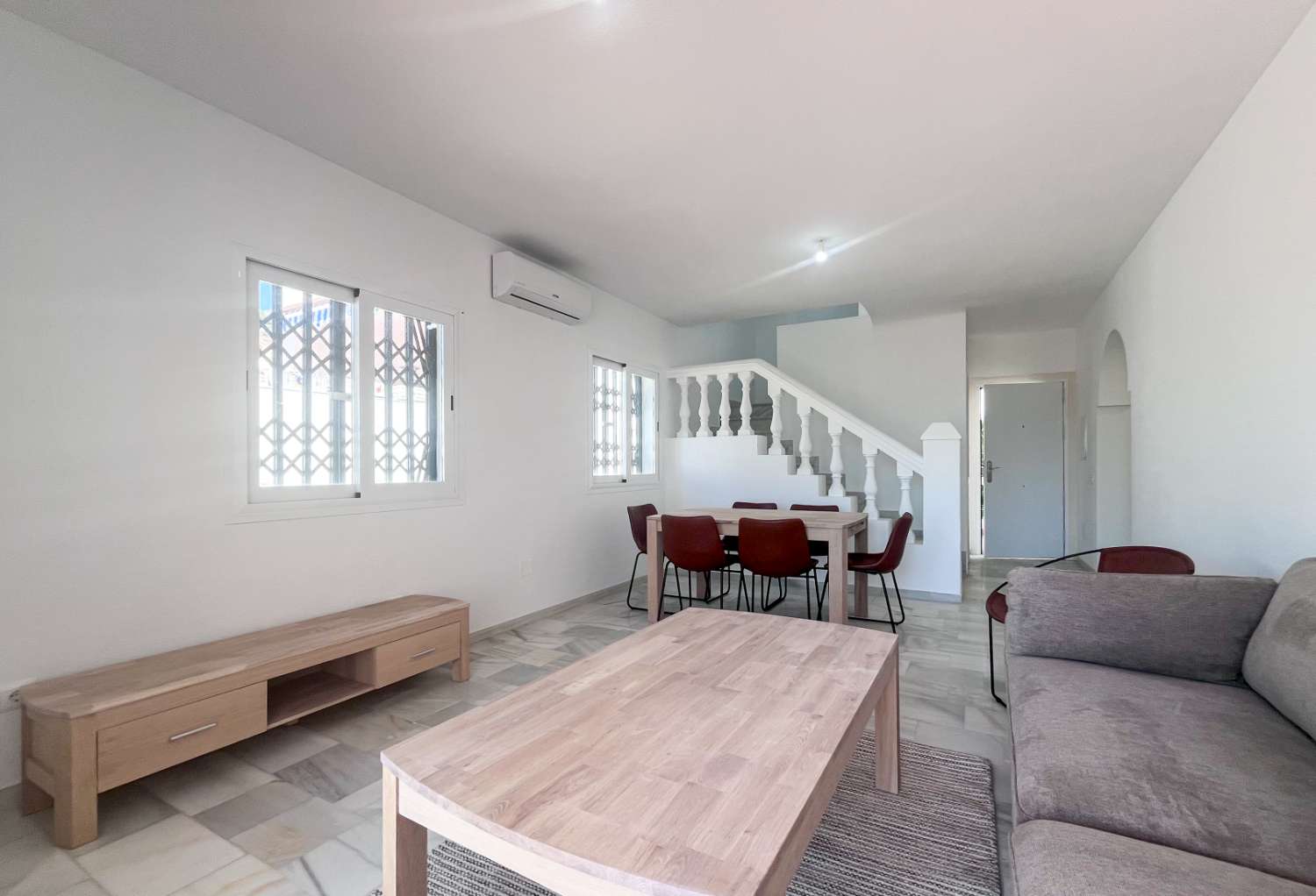 Stylish Renovated Townhouse with Terraces, Roof terrace & Garage in Los Olivos (Fuente del Baden area – Nerja)