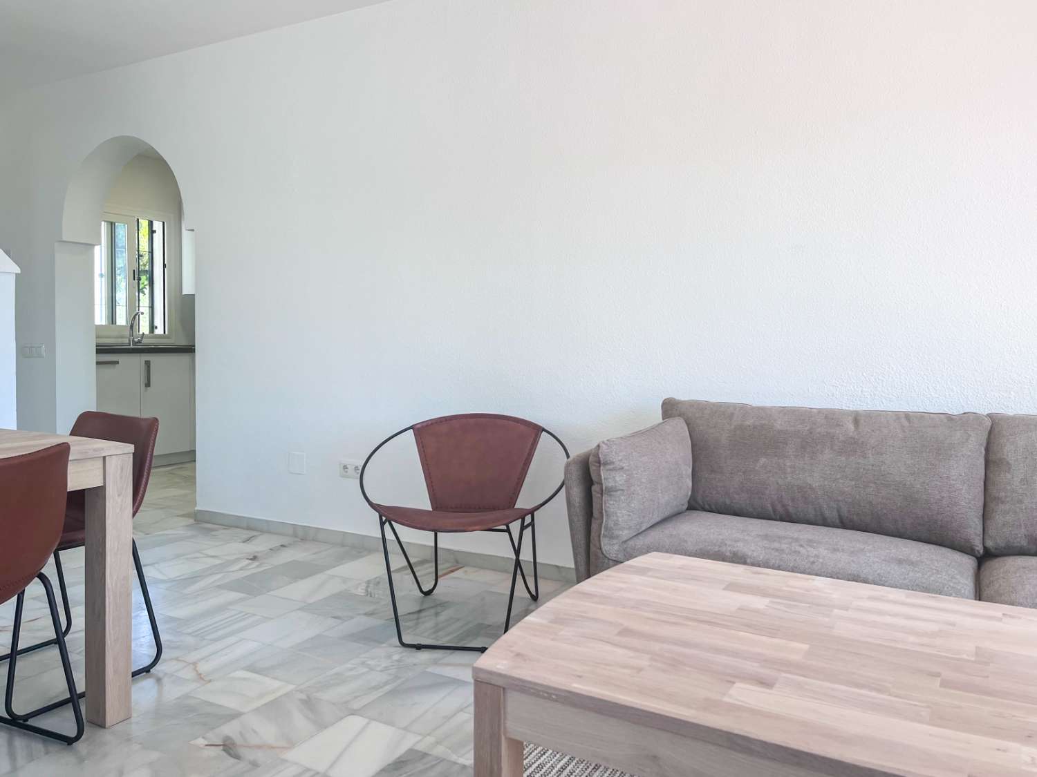 Stylish Renovated Townhouse with Terraces, Roof terrace & Garage in Los Olivos (Fuente del Baden area – Nerja)