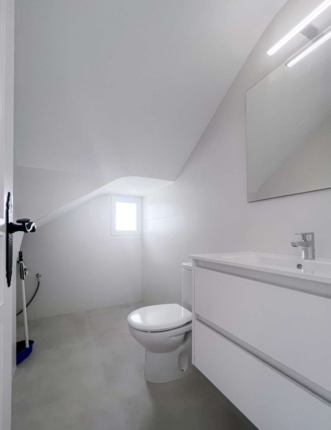 Stylish Renovated Townhouse with Terraces, Roof terrace & Garage in Los Olivos (Fuente del Baden area – Nerja)