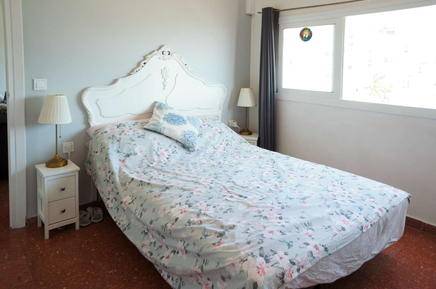 Partly Refurbished One-Bedroom Apartment with Sea and Mountain Views