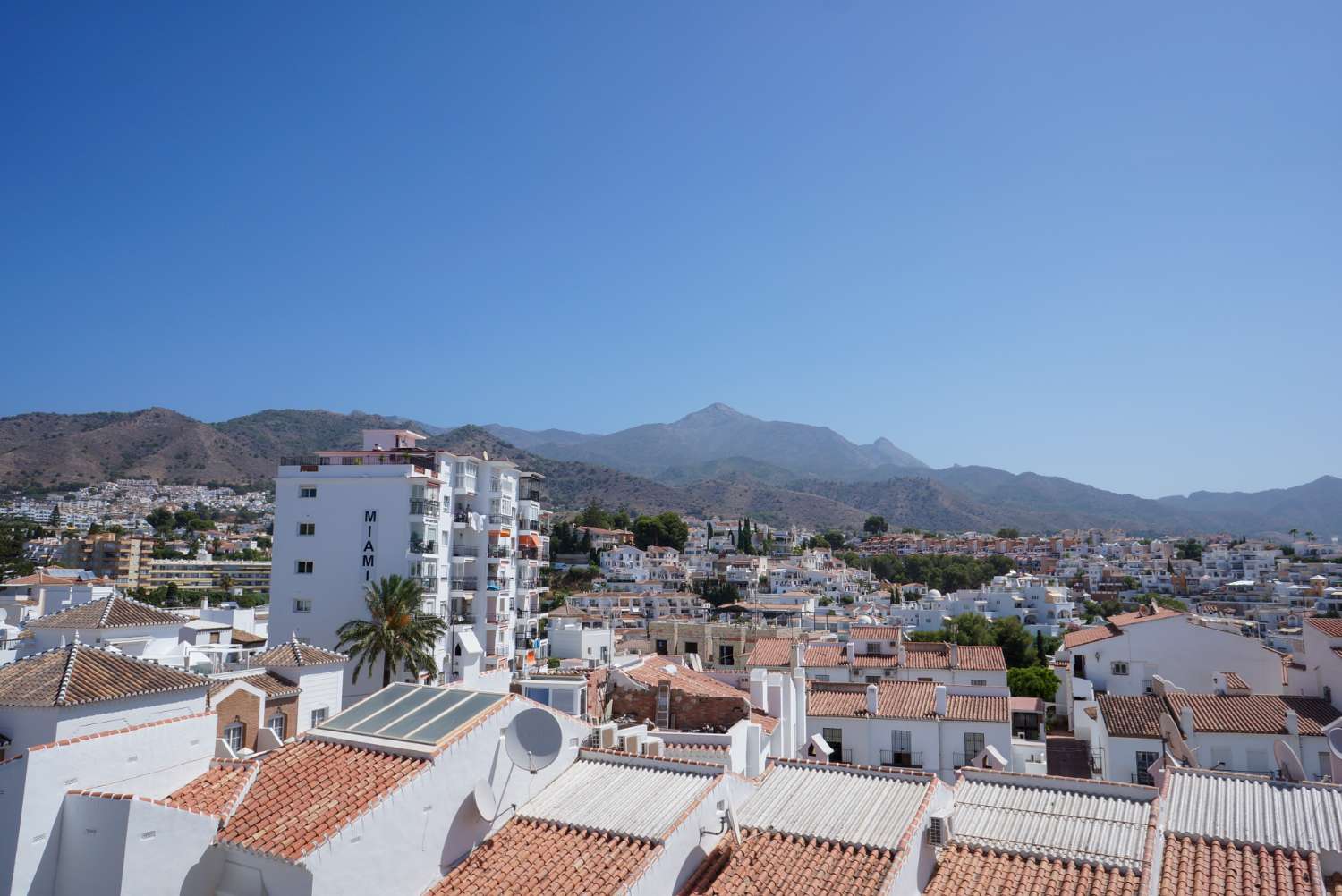 Partly Refurbished One-Bedroom Apartment with Sea and Mountain Views