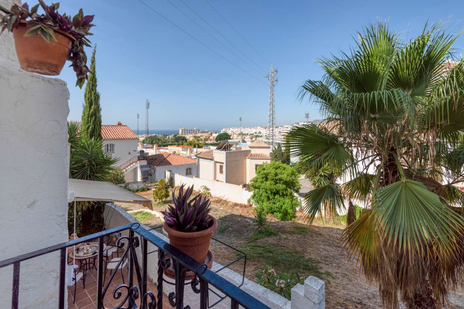 Appartement d'angle de deux chambres avec vue sur la mer à Paco Romo, Nerja