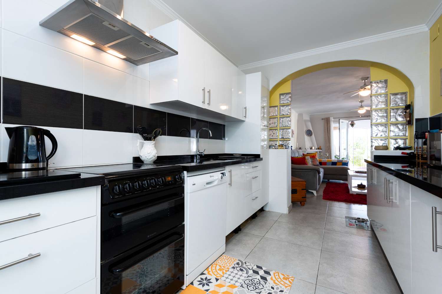 Appartement d'angle de deux chambres avec vue sur la mer à Paco Romo, Nerja