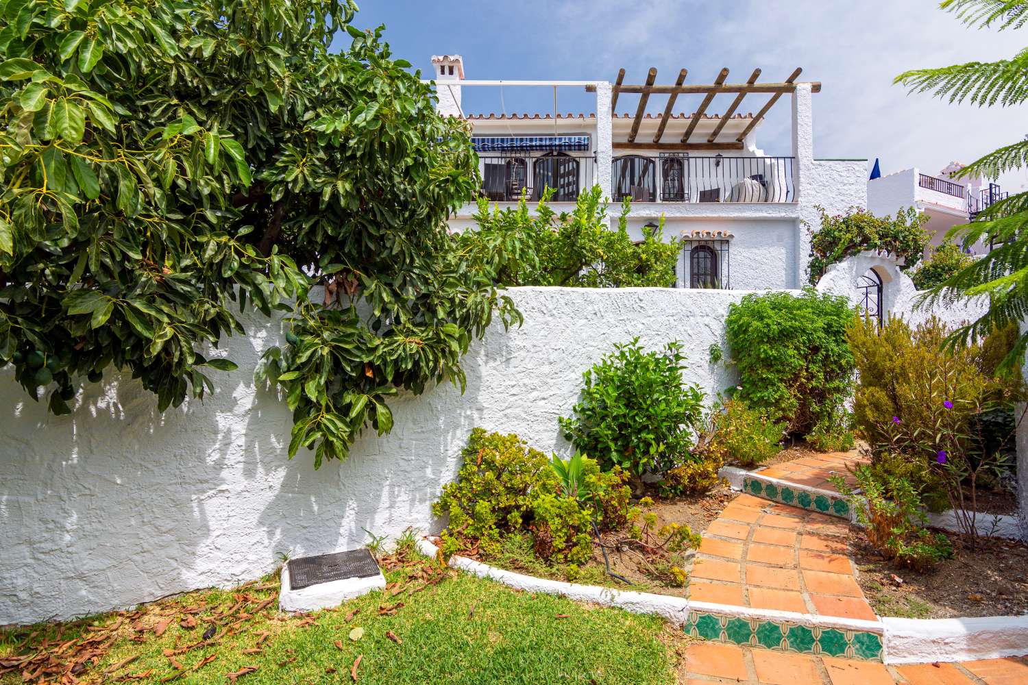 Detached Villa with Sea Views in Capistrano Village, Nerja