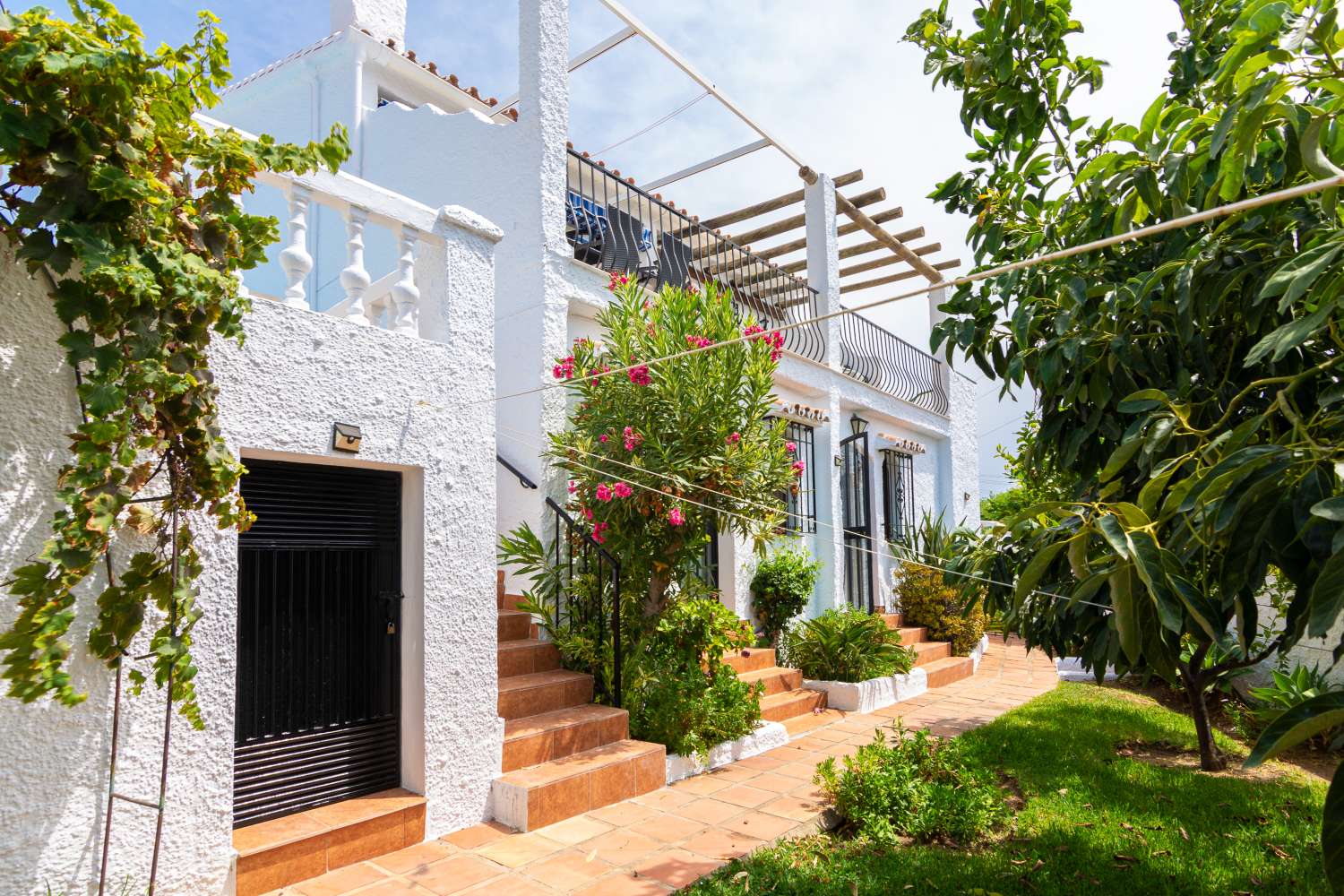 Detached Villa with Sea Views in Capistrano Village, Nerja