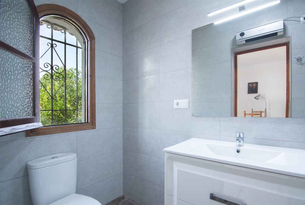 Detached Villa with Sea Views in Capistrano Village, Nerja