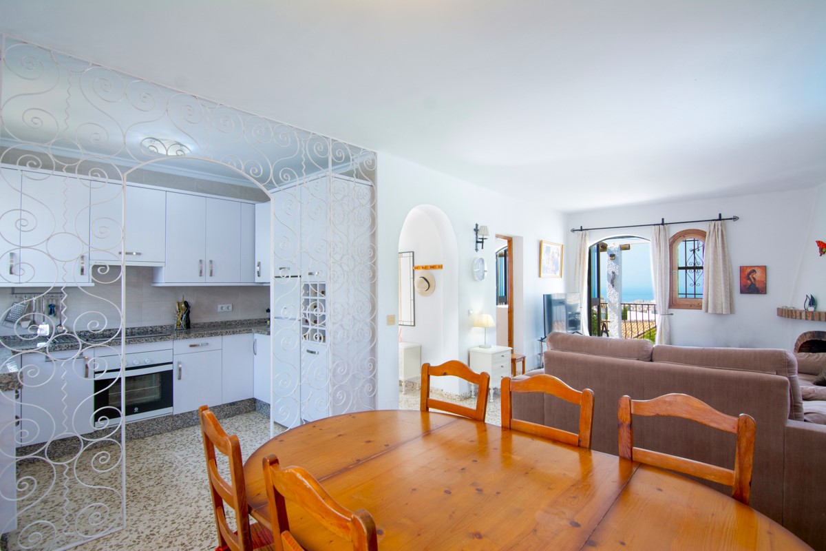 Detached Villa with Sea Views in Capistrano Village, Nerja