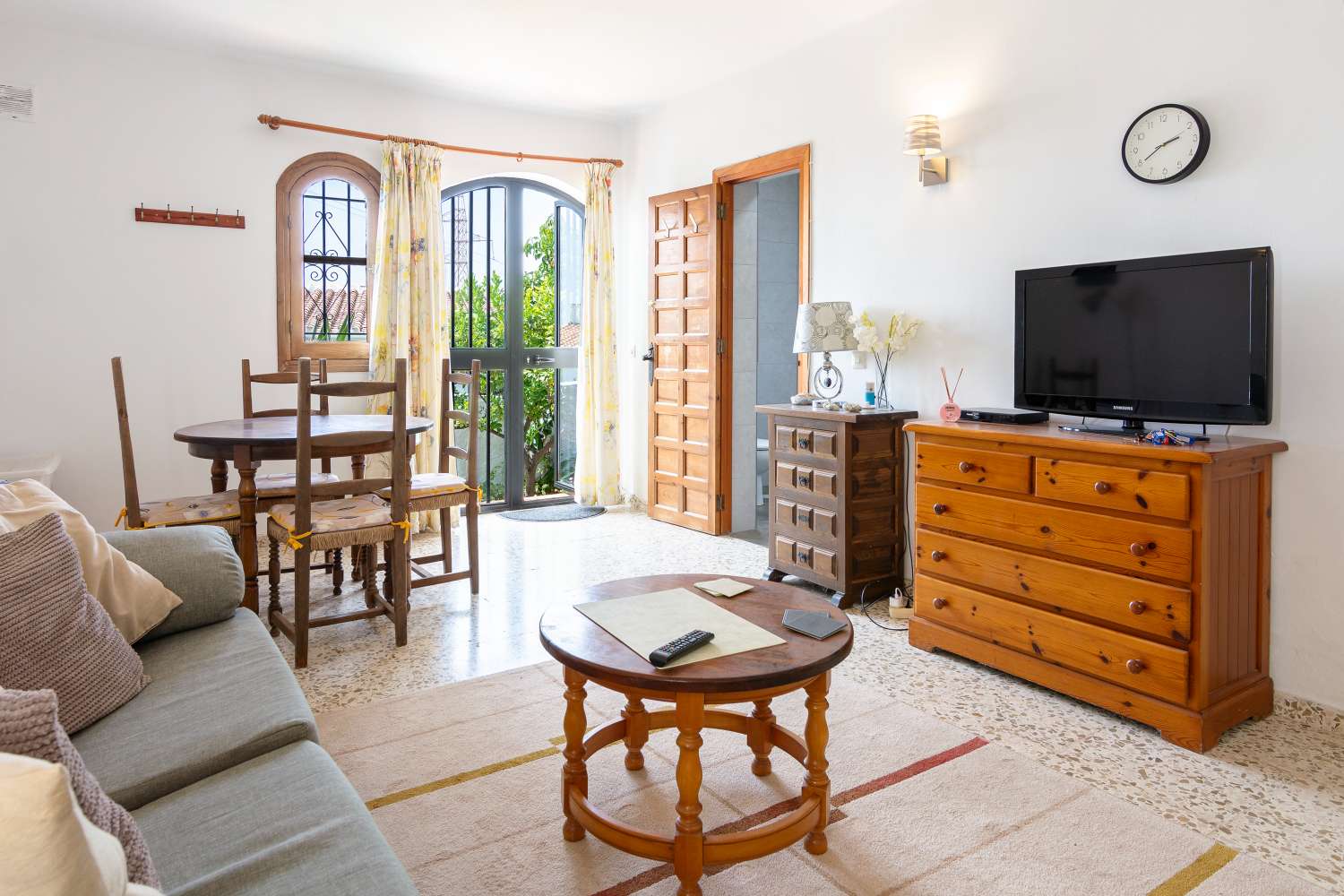 Detached Villa with Sea Views in Capistrano Village, Nerja