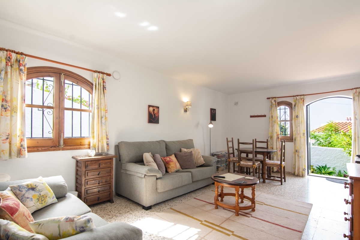 Detached Villa with Sea Views in Capistrano Village, Nerja