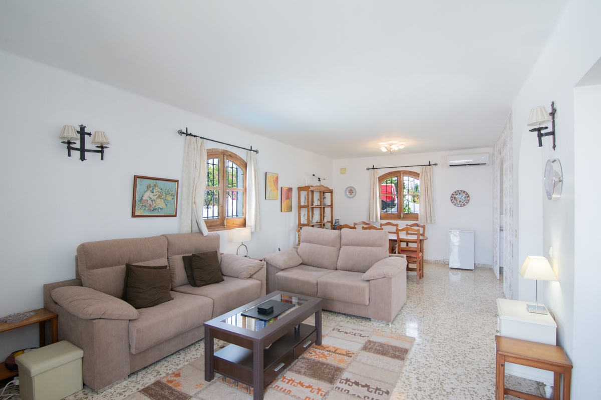 Detached Villa with Sea Views in Capistrano Village, Nerja
