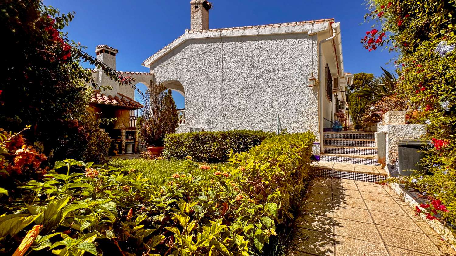 Villa zum verkauf in Capistrano (Nerja)